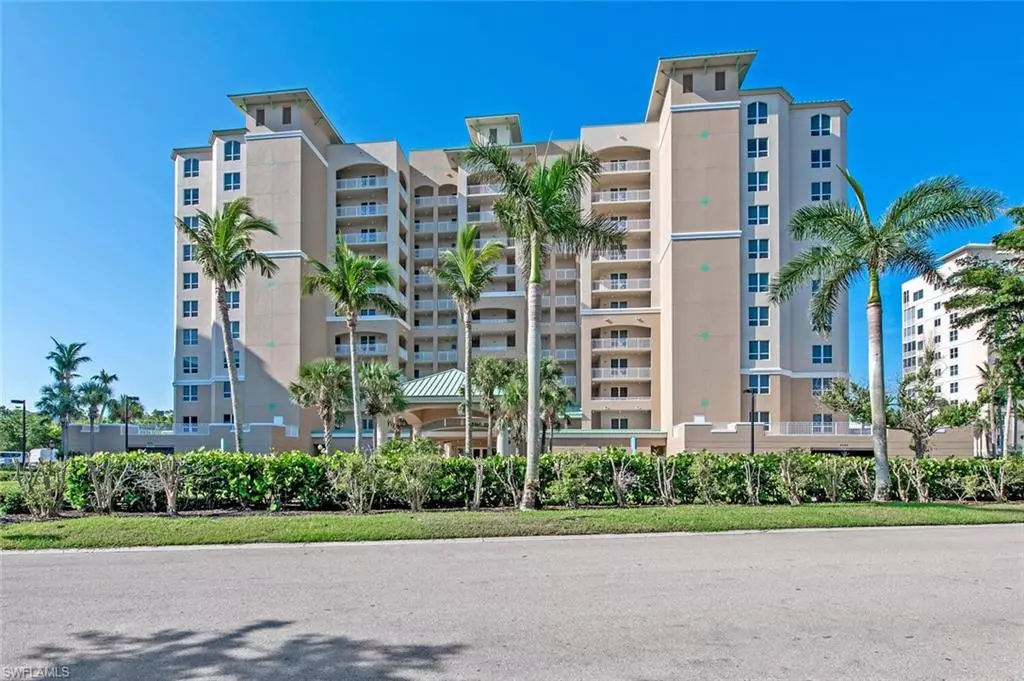 Fort Myers Beach, FL 33931,4182 Bay Beach LN #736