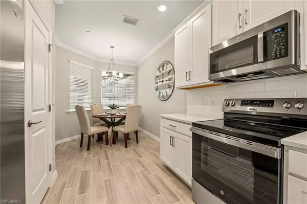 Fort Myers, FL 33913,11821 Venetian Lagoon DR #104