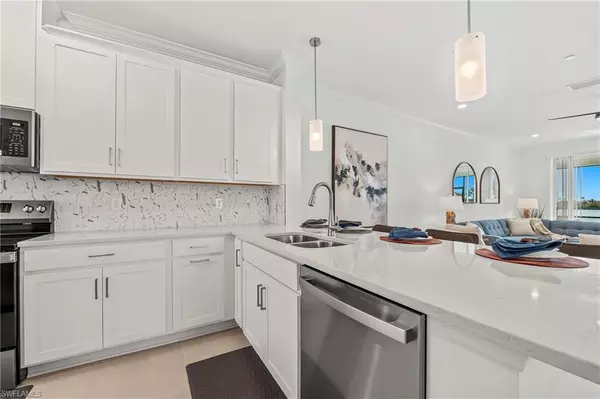 Fort Myers, FL 33913,11751 Venetian Lagoon DR #104
