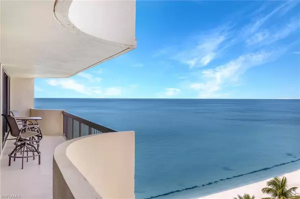 Naples, FL 34103,4001 Gulf Shore BLVD N #1106