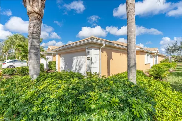 8641 Erice CT, Naples, FL 34114