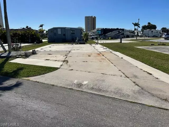 Fort Myers, FL 33908,19681 Summerlin Rd G-115