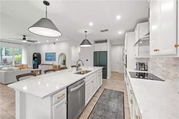 Naples, FL 34112,4688 Arboretum CIR #101