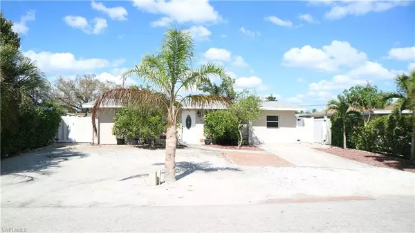 Fort Myers, FL 33907,2201 Coronet ST