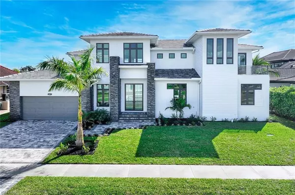 1071 Dana CT, Marco Island, FL 34145
