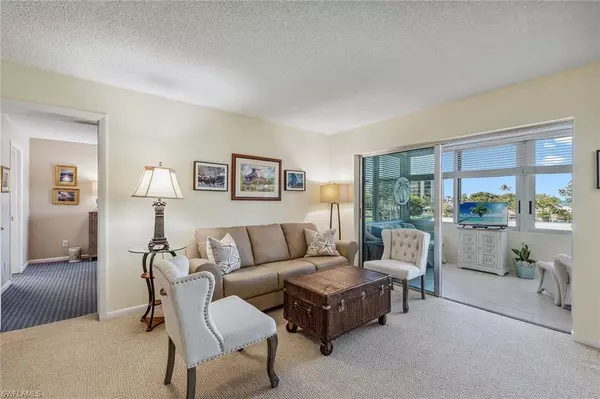 Naples, FL 34103,3410 Gulf Shore BLVD N #305