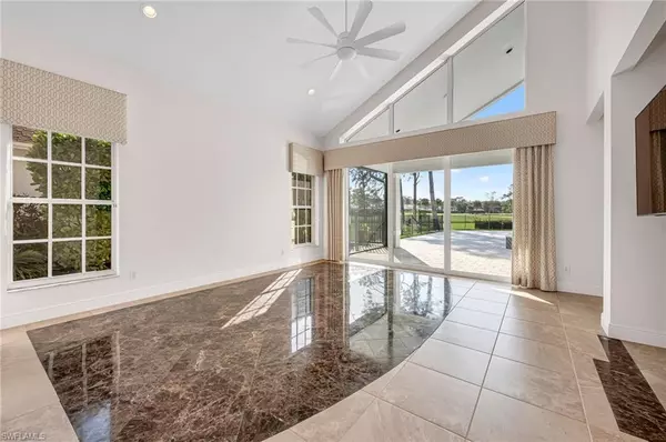 Naples, FL 34105,236 Edgemere WAY E