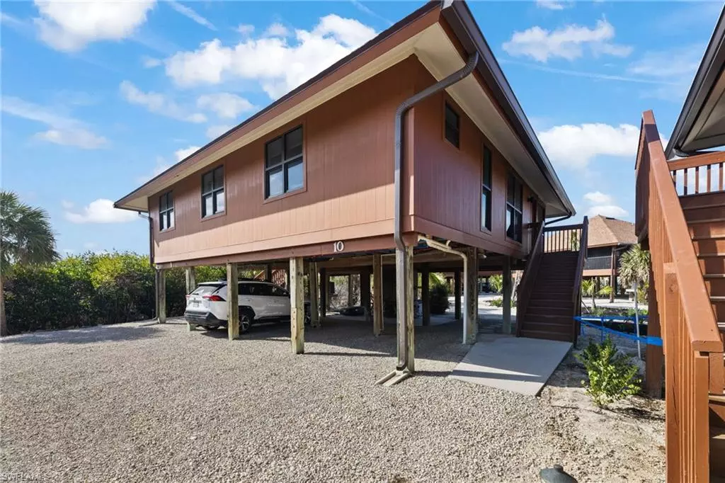 Sanibel, FL 33957,1811 Olde Middle Gulf DR #10