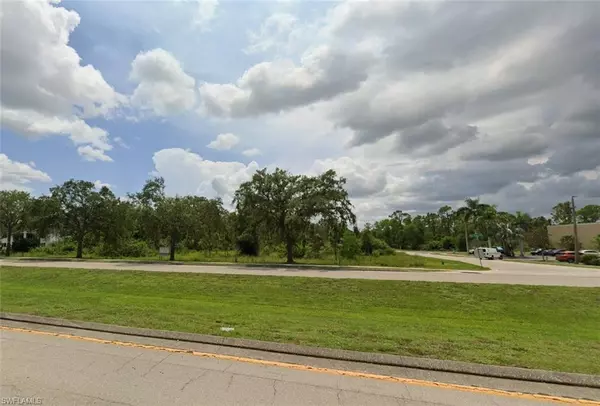 Cape Coral, FL 33909,Del Prado Blvd N & De Navarra Pkwy