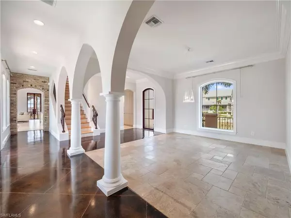 Fort Myers, FL 33919,6005 W Riverside DR