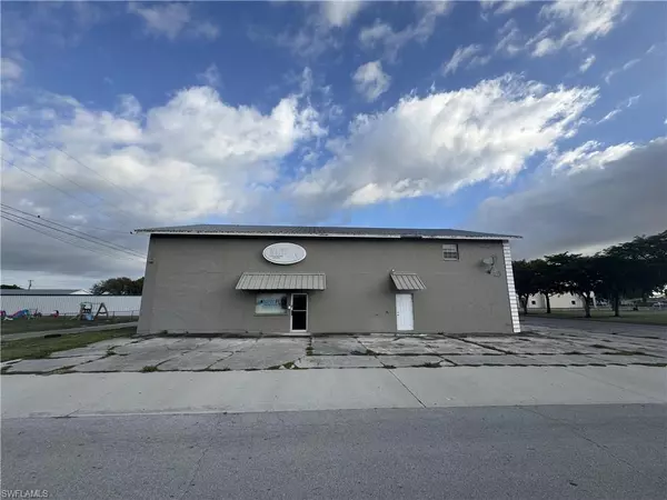 Clewiston, FL 33440,341 Central AVE