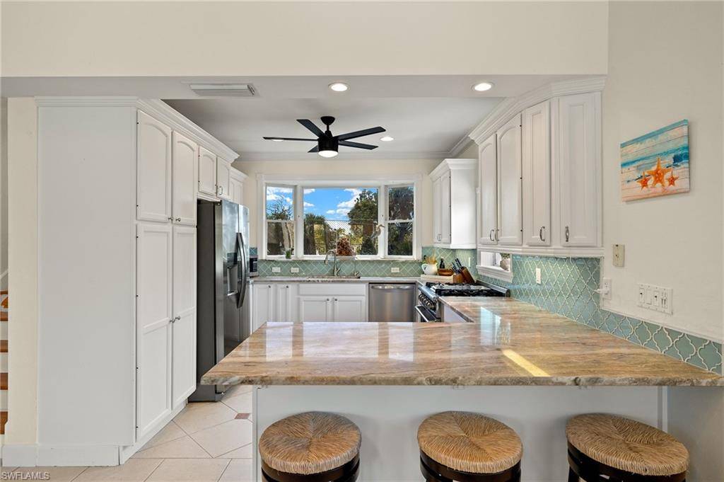 Sanibel, FL 33957,9298 Kincaid CT