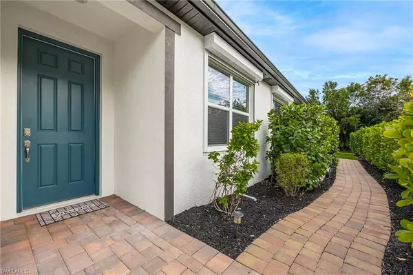 Fort Myers, FL 33919,1140 S Town And River DR