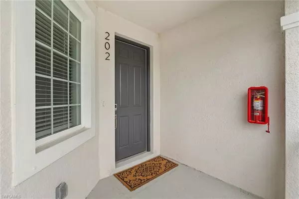 Fort Myers, FL 33913,11841 Venetian Lagoon DR #202