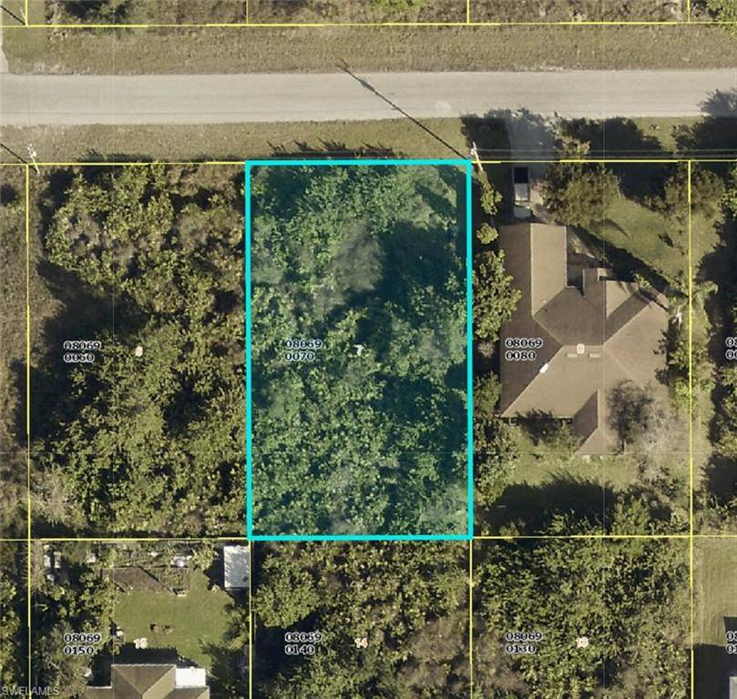 3307 13th ST SW, Lehigh Acres, FL 33976