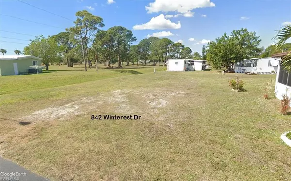 North Fort Myers, FL 33917,842 Winterest DR