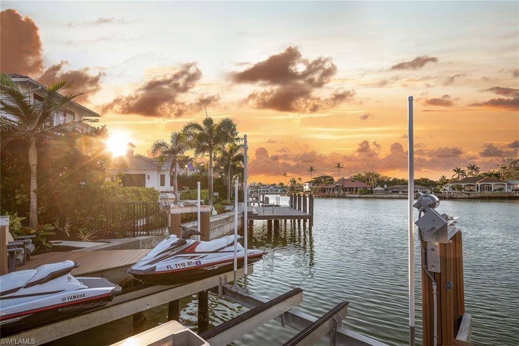Naples, FL 34102,441 Mooring Line DR