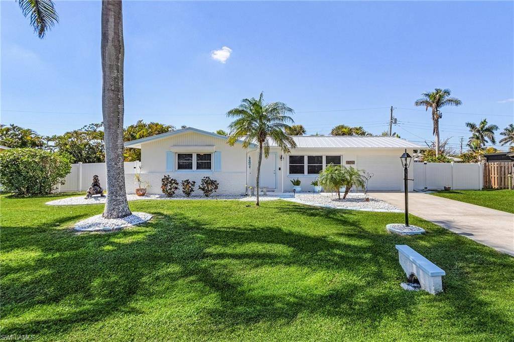 16780 Carmen AVE, Fort Myers, FL 33956