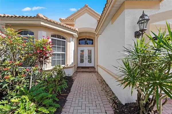 Naples, FL 34109,9234 Troon Lakes DR