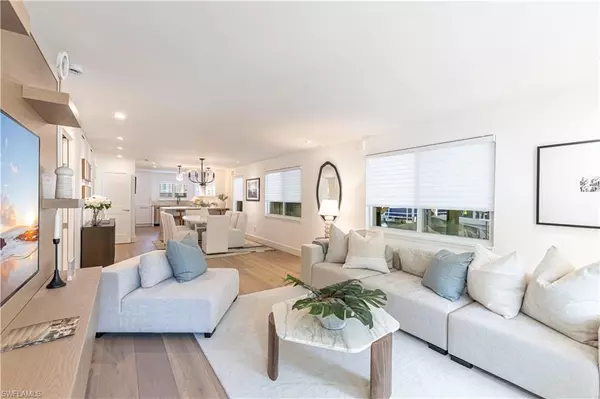 Naples, FL 34102,320 14th AVE S #320E