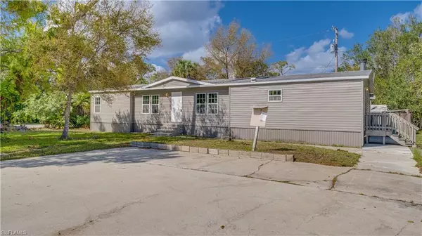 North Fort Myers, FL 33903,360 State ST