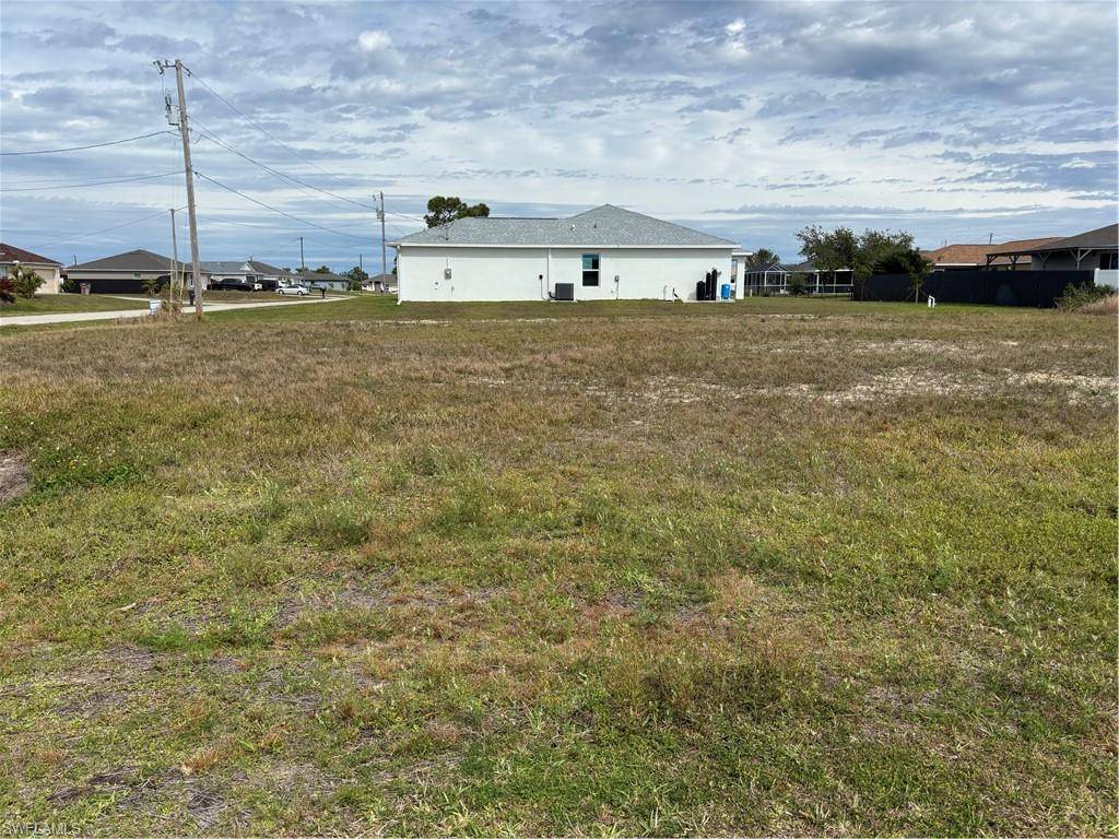 Cape Coral, FL 33993,1701 NW 11th PL
