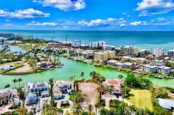 286 Spring Line DR, Naples, FL 34102