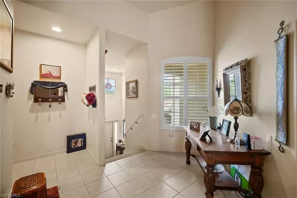 8437 RADCLIFFE TER #202, Naples, FL 34120