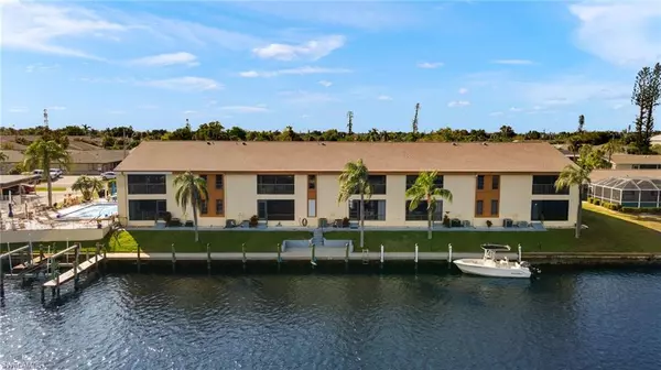 3631 SE 10th AVE #103, Cape Coral, FL 33904