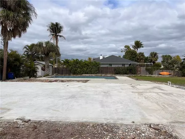 Fort Myers, FL 33908,6050 Park RD