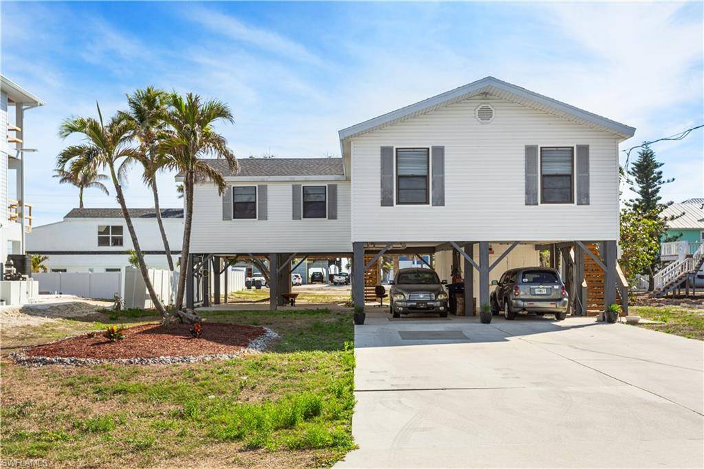 8010 Buccaneer DR, Fort Myers Beach, FL 33931