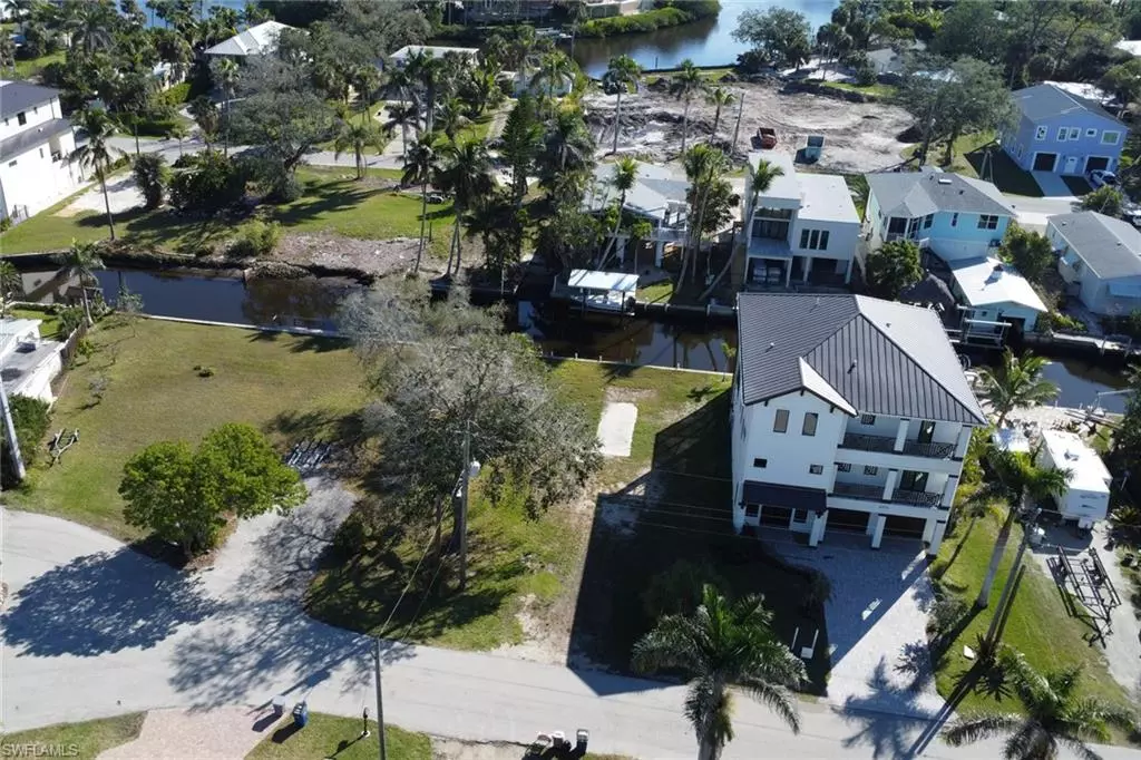 Bonita Springs, FL 34134,27566 Tarpon WAY