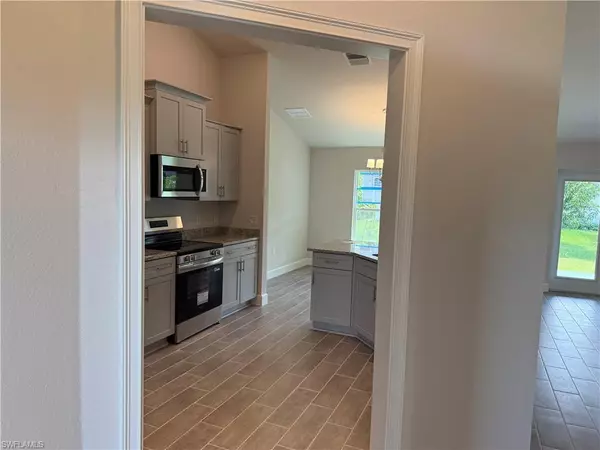 Lehigh Acres, FL 33972,475 Westdale AVE