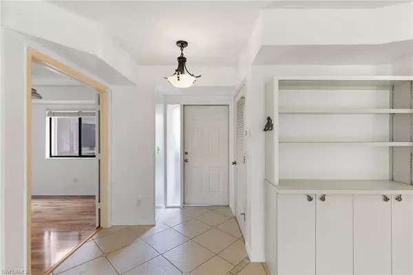 Naples, FL 34104,110 Bennington DR #2