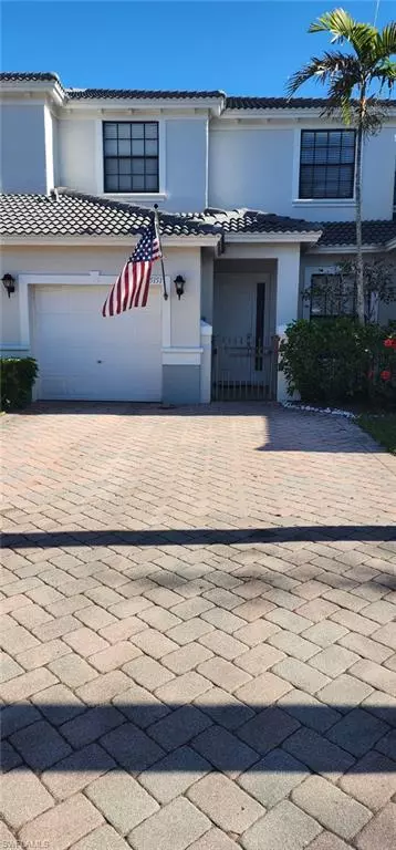 15151 Summit Place CIR, Naples, FL 34119