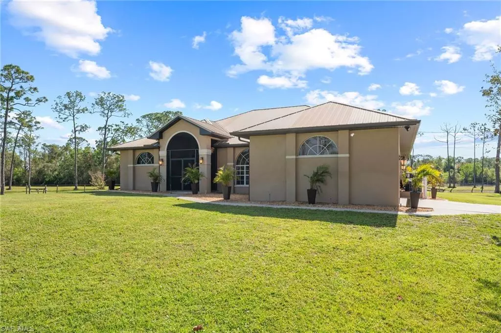 North Fort Myers, FL 33917,20750 Huffmaster RD