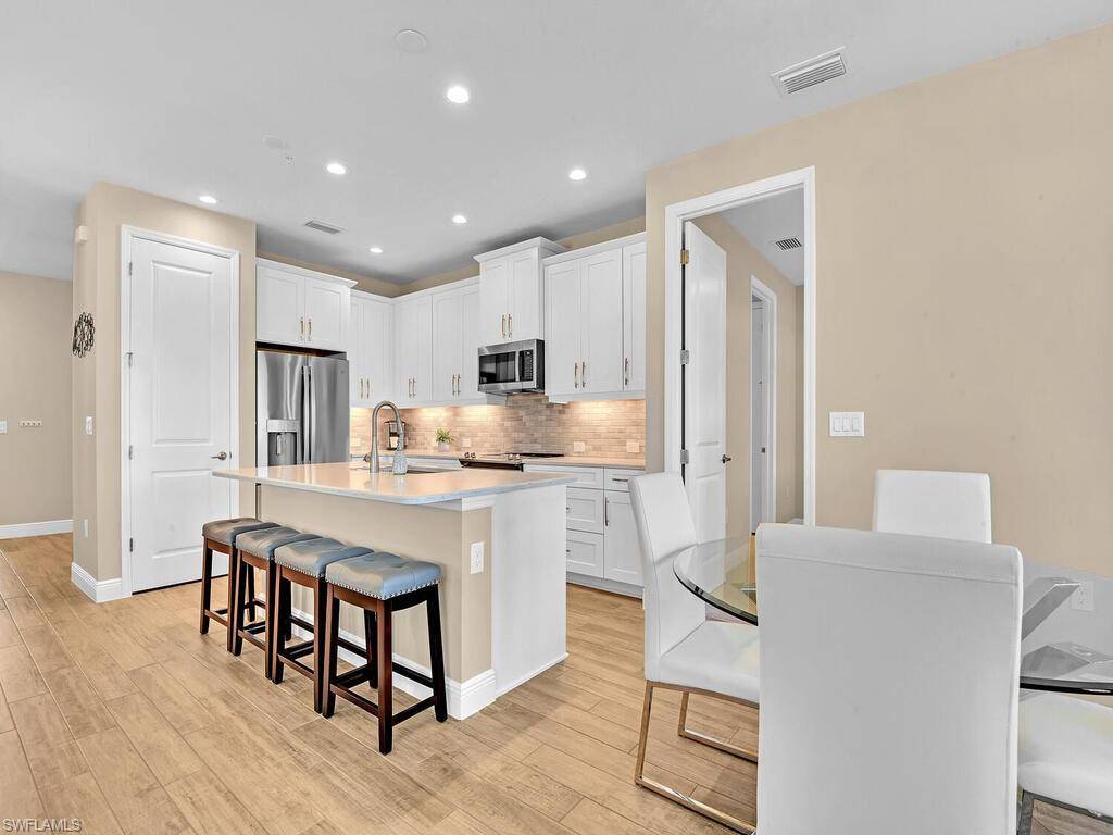 Naples, FL 34112,2561 Seychelles DR #308