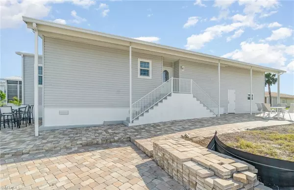 Fort Myers Beach, FL 33931,11511 Dogwood LN