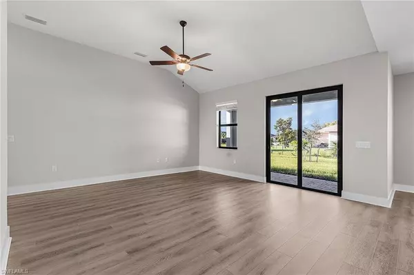 Cape Coral, FL 33991,605 SW 21st TER