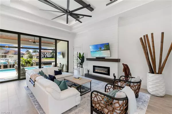 Marco Island, FL 34145,348 Marquesas CT
