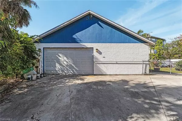 Fort Myers, FL 33905,4826 E Riverside DR