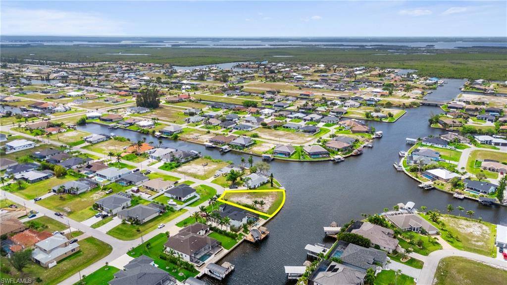 3713 NW 14th ST, Cape Coral, FL 33993