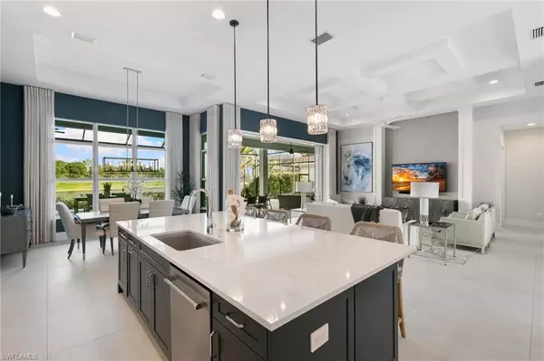 Naples, FL 34114,14255 Galley CT