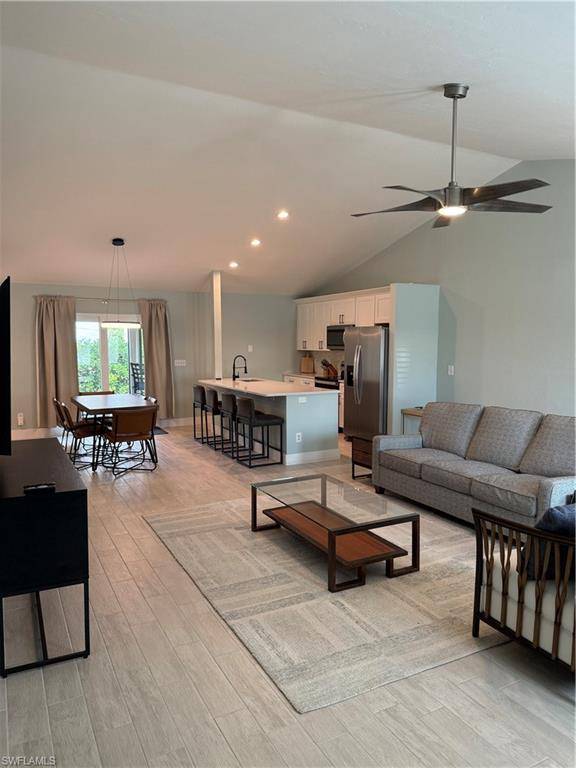 Bonita Springs, FL 34134,4368 Mariner RD