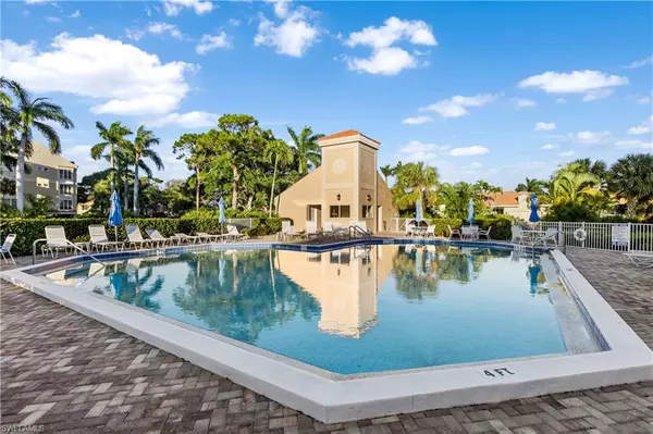 Naples, FL 34112,4650 Yacht Harbor DR #112