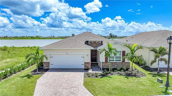 667 Parkshore Lake AVE, Cape Coral, FL 33993