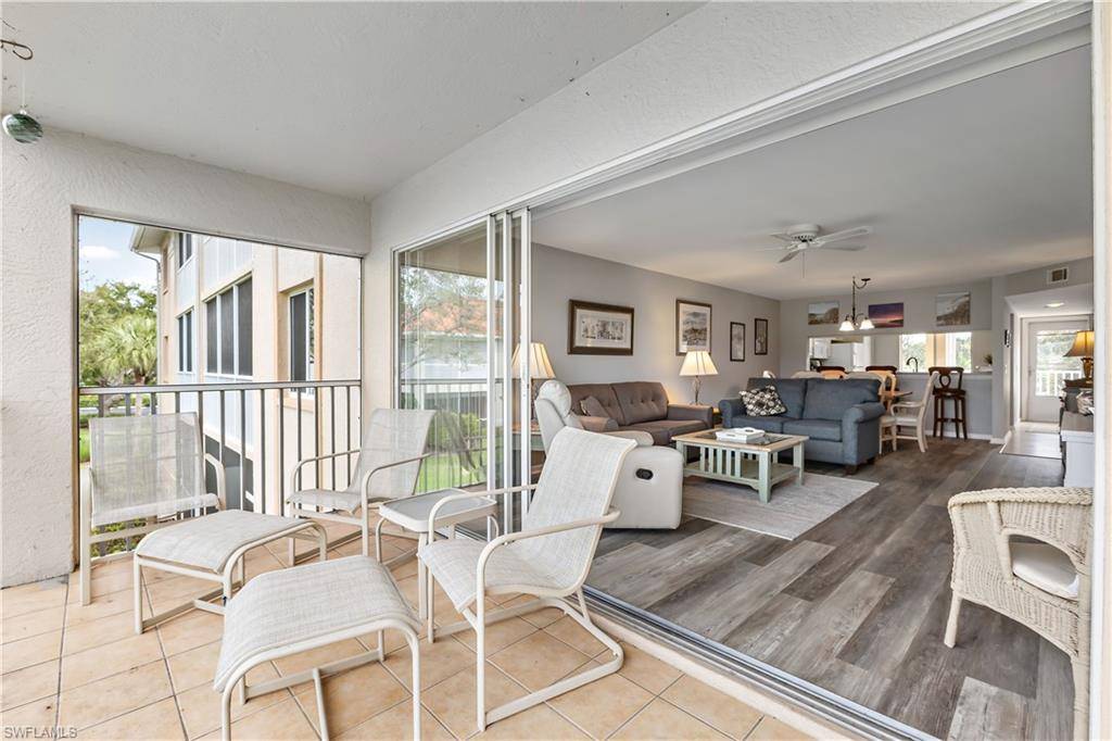 Naples, FL 34104,1001 Eastham WAY #C-206