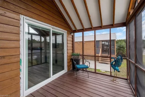 Everglades City, FL 34108,825 Copeland AVE S #3