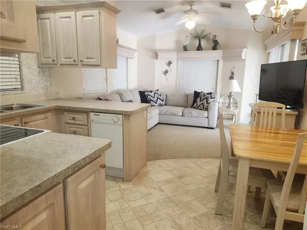 Moore Haven, FL 33471,1159 Daniels RD #74