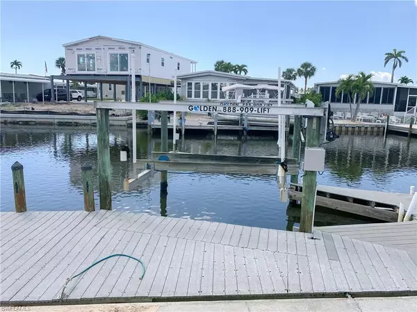 Fort Myers Beach, FL 33931,17810 Stevens BLVD